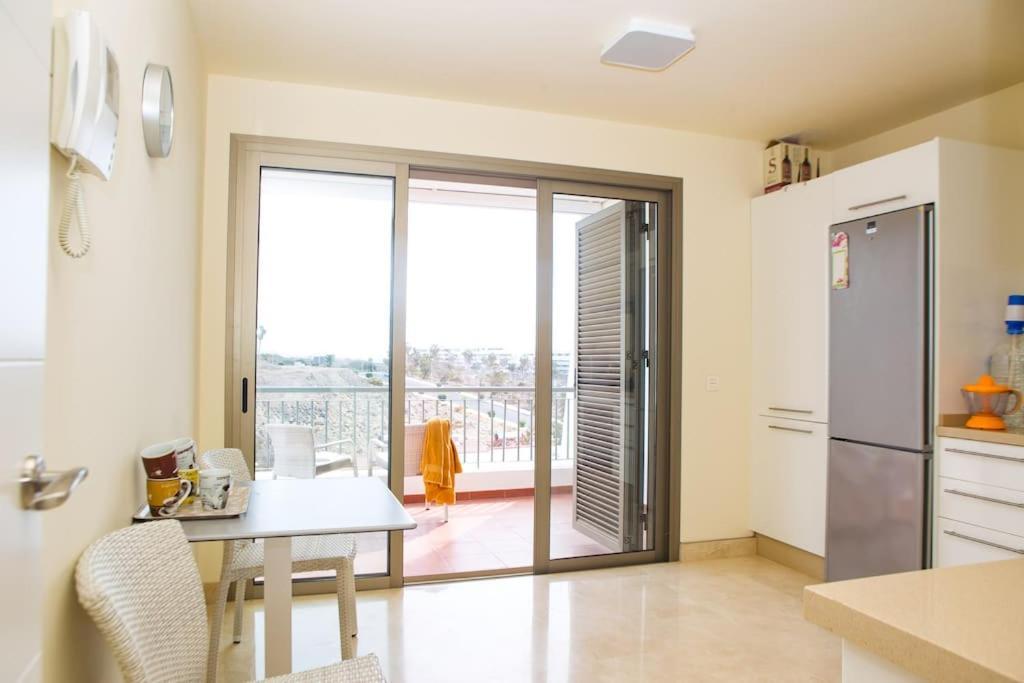 2 Bedrooms Apartment In Magnolia Golf Resort, La Caleta Costa Adeje  Exteriér fotografie
