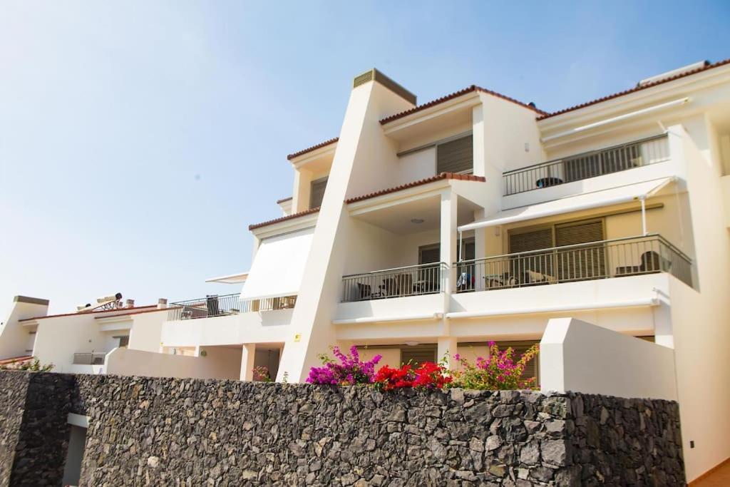2 Bedrooms Apartment In Magnolia Golf Resort, La Caleta Costa Adeje  Exteriér fotografie