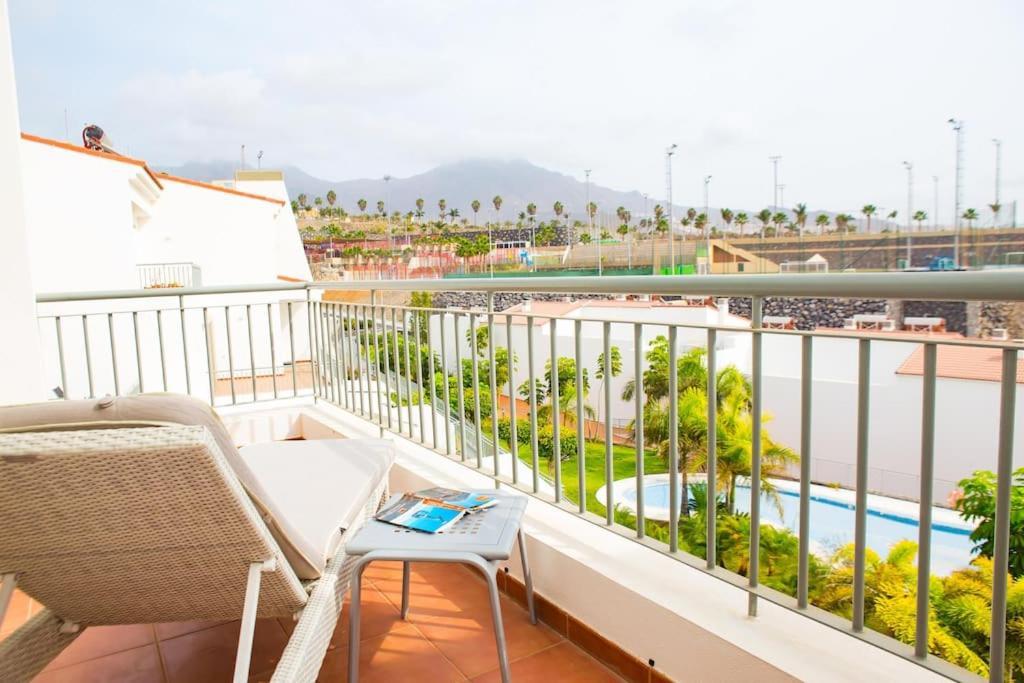 2 Bedrooms Apartment In Magnolia Golf Resort, La Caleta Costa Adeje  Exteriér fotografie