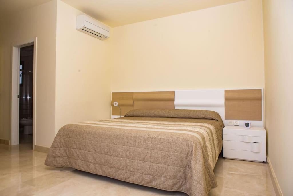 2 Bedrooms Apartment In Magnolia Golf Resort, La Caleta Costa Adeje  Exteriér fotografie